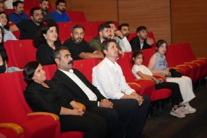 Eşbaşkan Hatun, Jeanne d’Arc’ın Öteki Ölümü oyununu izledi