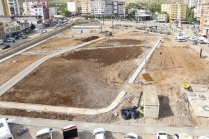 Li Meydana Kiliçarslan a Farqînê xebat dewam dikin