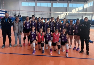 Taximê Voleybolî yê Cinîyan ê DBB'yî Lîge 3. de Qedêna