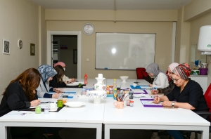 DİSMEK kursları kadınlara istihdam ve yeni bir yaşam alanı sunuyor