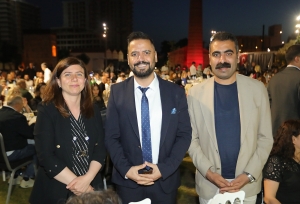 Eş Başkanlar, İzmir’de Diyarbakır derneklerinin dayanışma gecesine katıldı