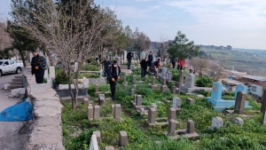 Mezarlıklarda yabani ot ilaçlaması