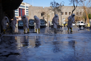 Büyükşehir’den 180 personel ve 44 araçla temizlik çalışması