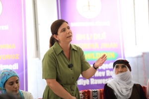 Hevşaredar Bucak: Em dikarin pirsgirêkên civakî çareser bikin