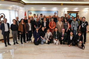 Amed Tiyatro Festivali kapsamında kentte bulunan heyetten DBB&rsquo;ye ziyaret