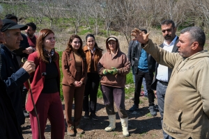 Hemşaredaran&ecirc; Ma Citkar&ecirc; Bax&ccedil;eyan&ecirc; Hewsel&icirc; Z&icirc;yaret Kerd