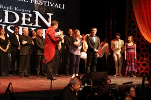Hemşaredar Bucak Beşdarê Festîvalê Opera û Bale yê Anadolî Bîye