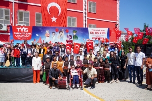 Çalakiya &quot;Zarok Dîrokê Dinivîsin&quot; bi dawî bû