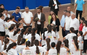 Hemşaredarî Dibistananê Sporî yê Hamnanî de Gedeyan reyde Ameyî Têhet