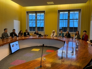 Eşbaşkanlar, Paris Belediyesi Dış İlişkiler Komisyonu ile görüştü