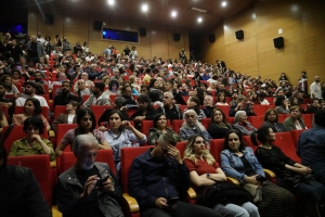 Lîstika destpêka Festîvala Şanoya Amedê bala zêde kişand