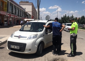 Zabıtadan korsan taksi denetimi