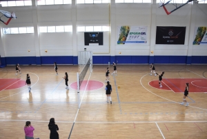 Taximê voleybolî ya cinîyan musabaqayî rê hadre benê