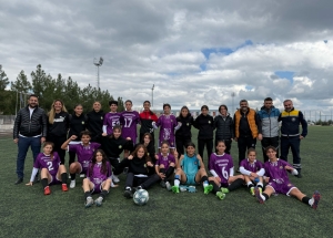 Kadın Futbol Takımı Play-Off&#039;u garantiledi