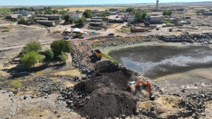 Çınar’da besicilerin su kaynağı göletler onarıldı