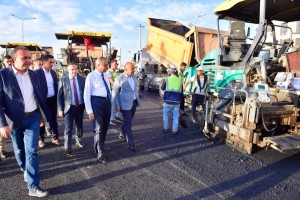 Walî Alî Ihsan Su xebatanê asfalto germin sehna