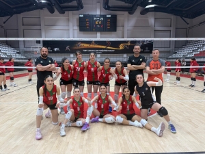DBB Genç Kadın Voleybol Takımı Türkiye Finalleri için sahada