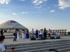 Ahlat ve Malazgirt’te Diyarbakır çadırına yoğun ilgi