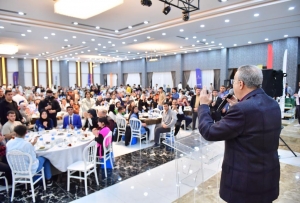 Vali Ali İhsan Su gençlerle iftar yaptı