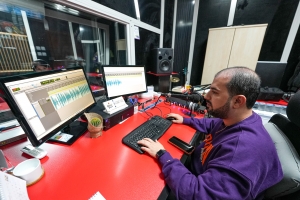 66 volunteers, 31 books: The Audio Library is growing