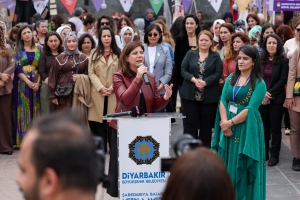 Amed Kadın, Emek ve K&uuml;lt&uuml;r-Sanat Buluşması başladı