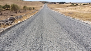 Çınar’da 23 kilometre yol asfaltlandı