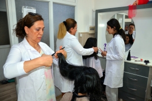 Kursên pîşeyî yên bo jinan didomin