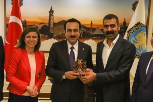 Eş Başkanlar Erbil Valisi Omid Xoşnav’ı ağırladı