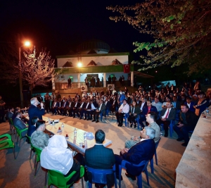 Walî Karaloglu li Qerejdaxê beşdarî fitarê bû