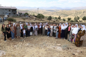 Hemşaredarê cinîyî Pasûr de ameyî têhet