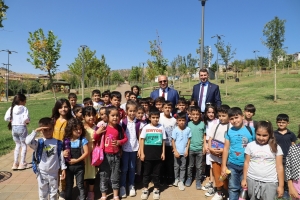Sekreterê Pêroyî ya Şaredarî Çîftçî Hezro de xebatan sehna