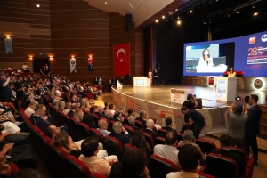 Eşbaşkan Bucak ve Hatun, Uluslararası Dişhekimliği Kongresi&#039;ne katıldı