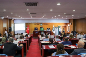 Hemşaredar Hatun: "Ma War&ecirc; Her Cuye de Ziwan&ecirc; Xo Do Bixebitn&ecirc;"