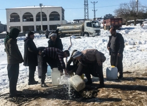 Ekîbê şaredarî pê tankeran awe kirişt citkaran