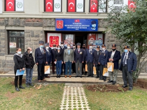Extîyarî rê malzemeyê pakî ame vila kerdiş
