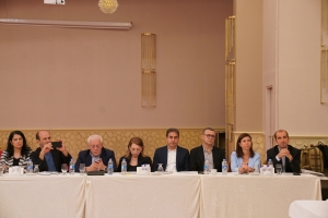 Eşbaşkan Bucak, Diyarbakır Barosunun barış toplantısına katıldı