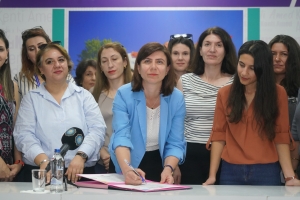 Co-Mayor Serra Bucak Signed the CEMR Protocol