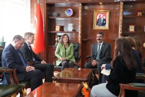 Hollanda Büyükelçisi’nden Eş Başkanlara ziyaret