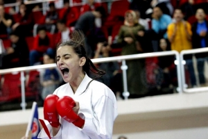 Antronora Şaredarî Rayîrê Şampîyonîya Karate ya Cîhane de