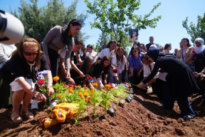 Cenazeyê Ayşe Şanê piştî 29 salan hate Amedê