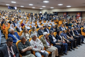 Toplumsal Barış ve &Ouml;zg&uuml;rl&uuml;k Forumu &ccedil;&ouml;z&uuml;m mesajlarıyla başladı