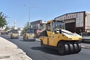 Bağlar&#039;daki 7 bulvar ve cadde asfaltla yenilendi