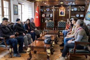 Hemşaredaran şar goşdar&icirc; kerd