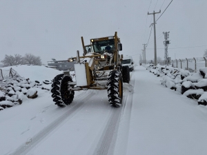 Kırsal mahallelerde 572 kilometre yol ulaşıma a&ccedil;ıldı