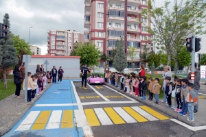 Gedey&icirc; Bi Keyfweş&icirc;ye Qeydey&ecirc; Traf&icirc;k&icirc; Musay&icirc;