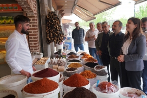Eş Başkanlardan Sur esnafına ziyaret