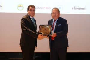 ‘Yapay zekayı doğru kullanırsak kentlerimiz, akıllı, adil, dirençli ve sürdürebilir hale gelecek’