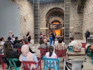 Mezadê Kitaban dewam kena