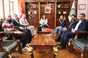 İşitme engellilerden Büyükşehir Belediyesine ziyaret